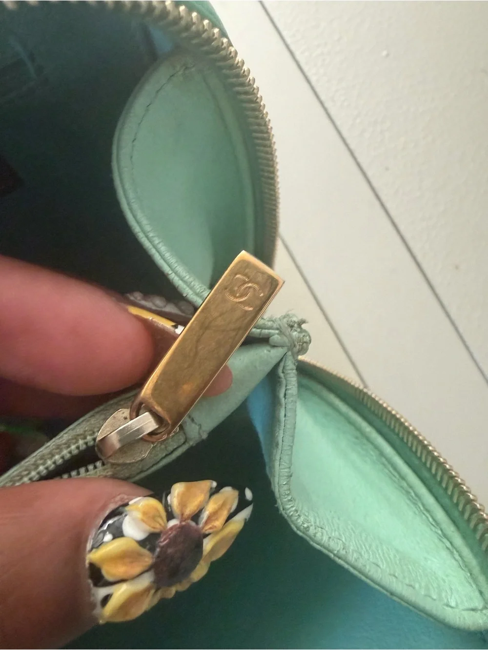 CHANEL GREEN CAVIAR CC FILIGREE MEDIUM VANITY CASE CROSSBODY BAG